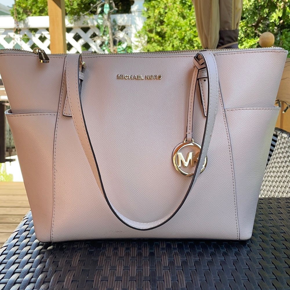 Michael Kors Shoulder bag.